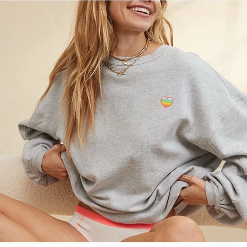 Aerie crewneck heart sweatshirt